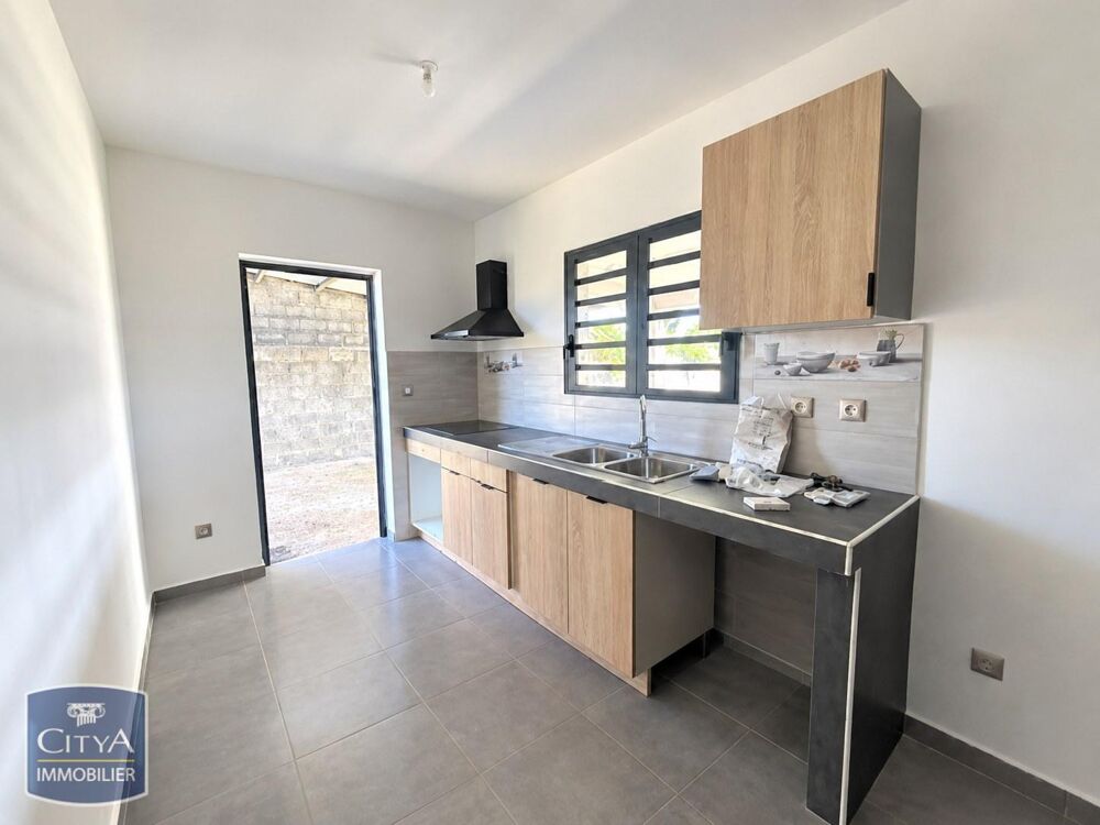 location Maison - 4 pièce(s) - 68 m² Saint-André (97440)