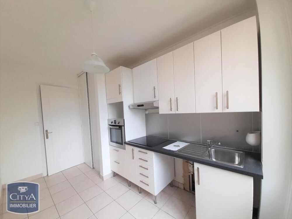 location Appartement - 3 pièce(s) - 74 m² Lyon 7