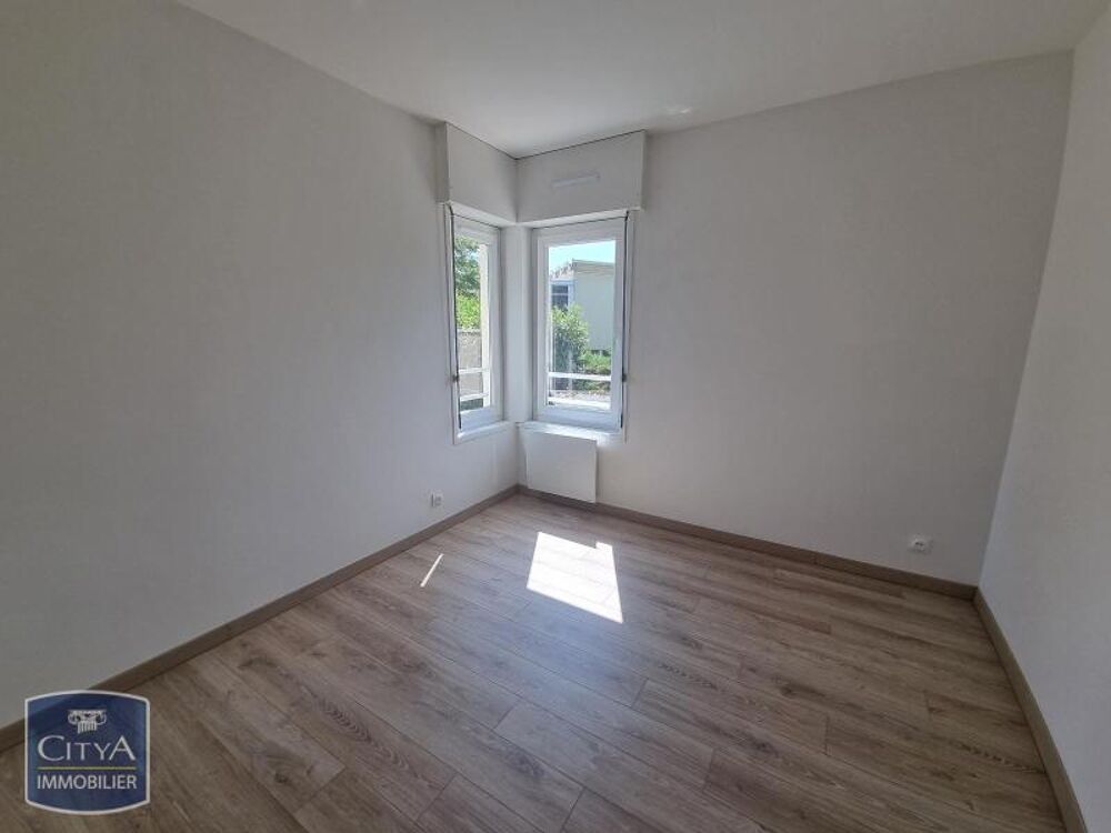 location Maison - 5 pièce(s) - 115 m² Saint-Genis-Pouilly (01630)