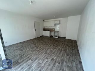  Appartement à louer 4 pièces 76 m²