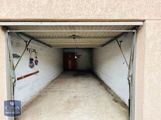  Parking / Garage � louer 