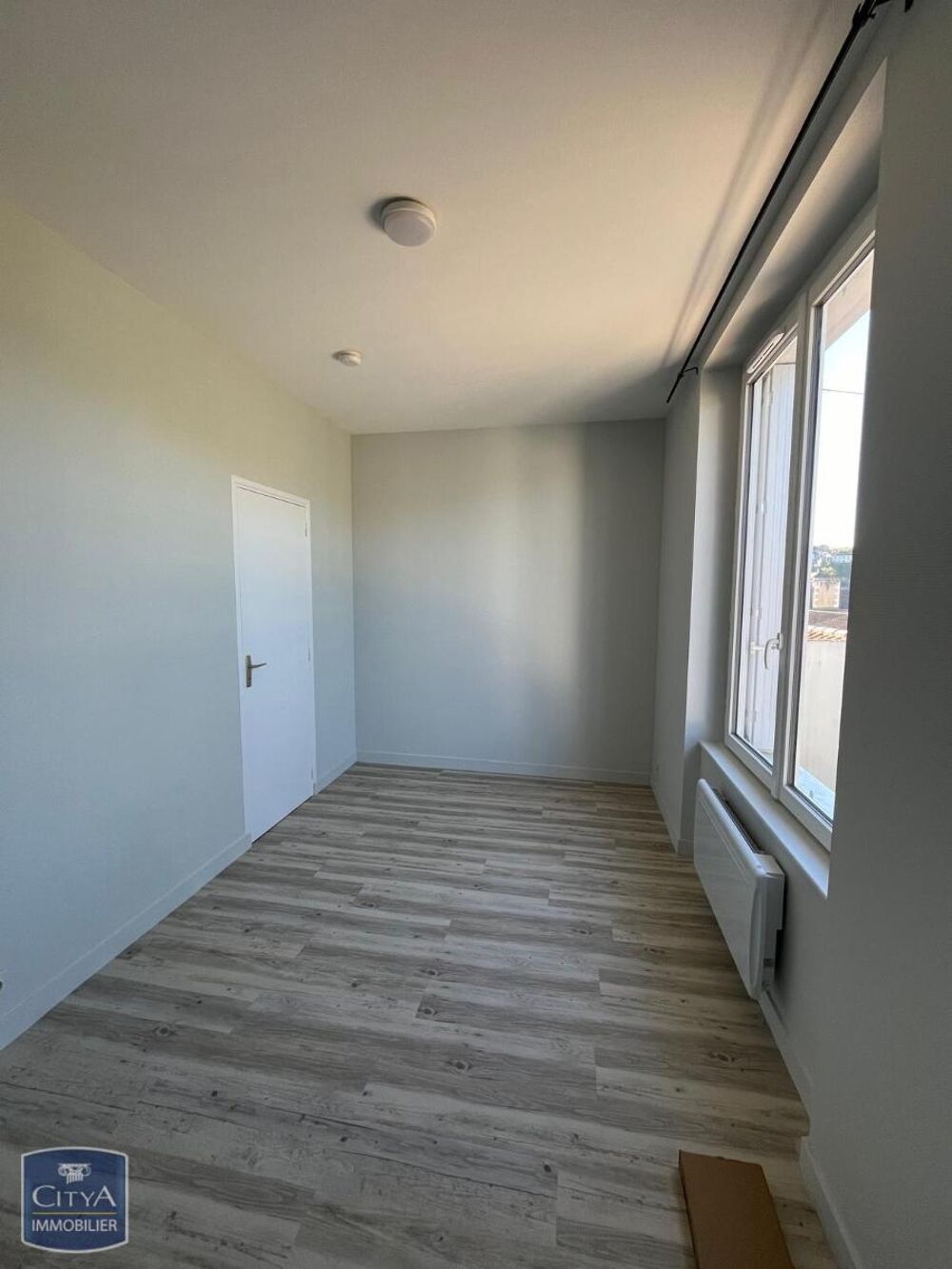 location Appartement - 1 pièce(s) - 16 m² Poitiers (86000)