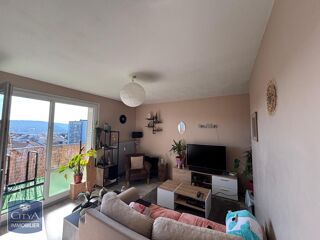  Appartement à louer 3 pièces 66 m²