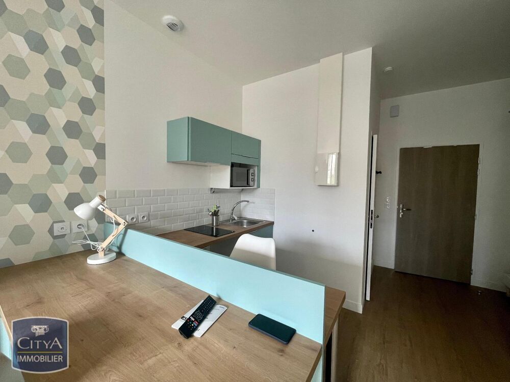 location Appartement - 1 pièce(s) - 26 m² Changé (53810)