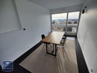  Appartement à louer 4 pièces 80 m²