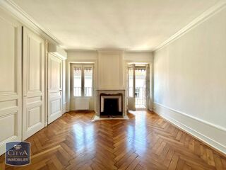  Appartement à louer 4 pièces 58 m²