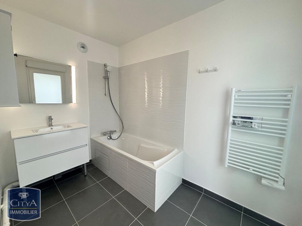 À LOUER : Appartement neuf T2 meublé situé à Châtenay-Ma....