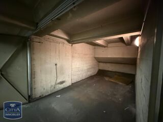  Parking / Garage à louer 