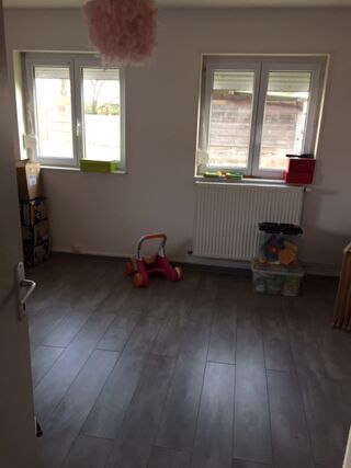  Appartement à louer 4 pièces 99 m²