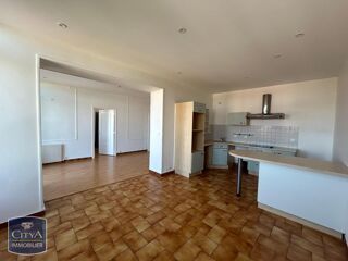  Appartement � louer 4 pi�ces 83 m�