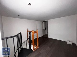  Appartement à louer 1 pièce 25 m²
