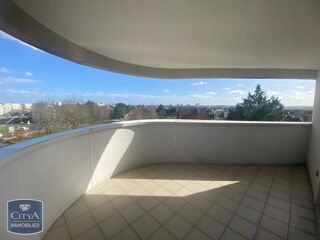  Appartement à louer 3 pièces 75 m²