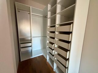  Appartement à louer 3 pièces 86 m²