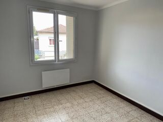  Appartement � louer 4 pi�ces 80 m�