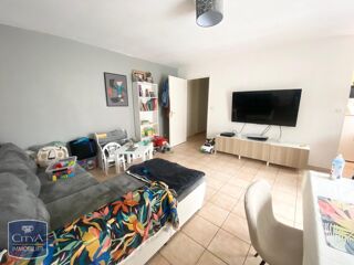  Appartement à louer 2 pièces 55 m²