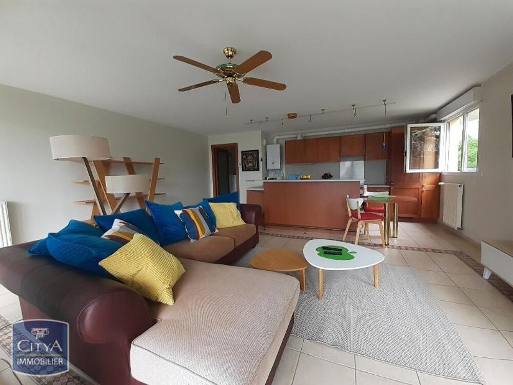 À LOUER : Appartement T3 meublé à Grenoble, situé dans u....