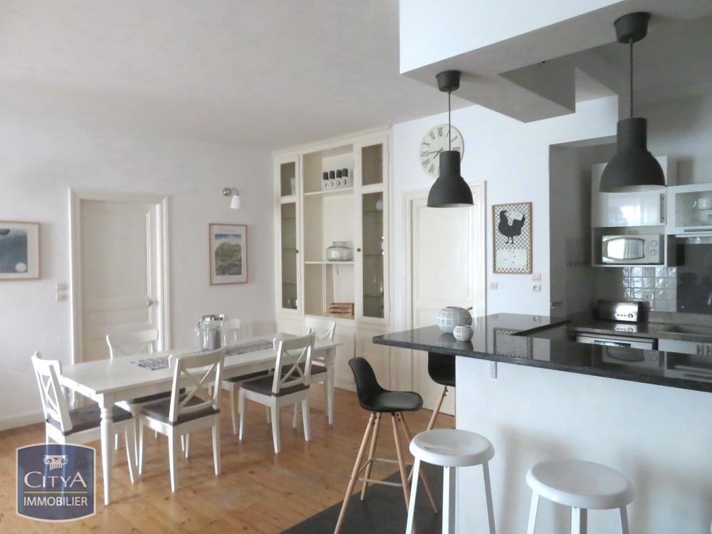 À LOUER : Appartement T5 à Carcassonne, 11000. Découvrez....