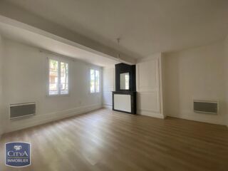  Appartement à louer 3 pièces 55 m²