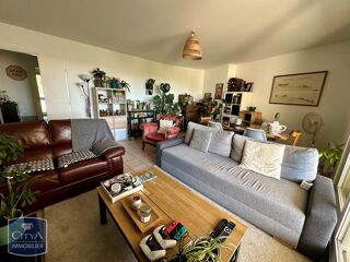  Appartement à louer 3 pièces 65 m²