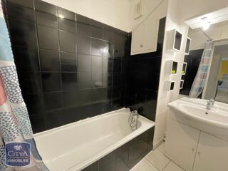  Appartement à louer 2 pièces 54 m²