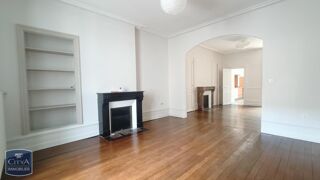  Maison à louer 6 pièces 142 m²