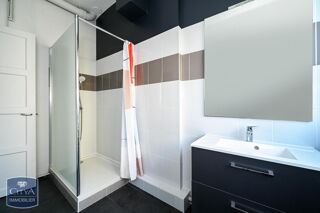  Appartement à louer 3 pièces 70 m²