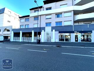  Parking / Garage � louer 