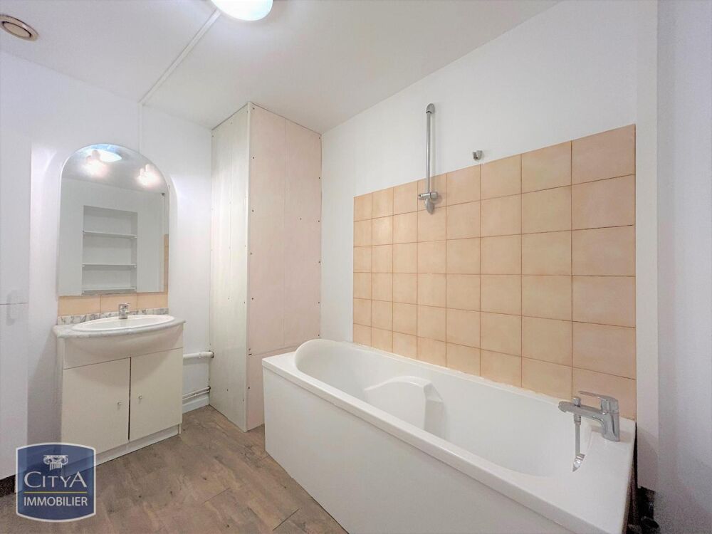 location Appartement - 2 pièce(s) - 50 m² Coutras (33230)