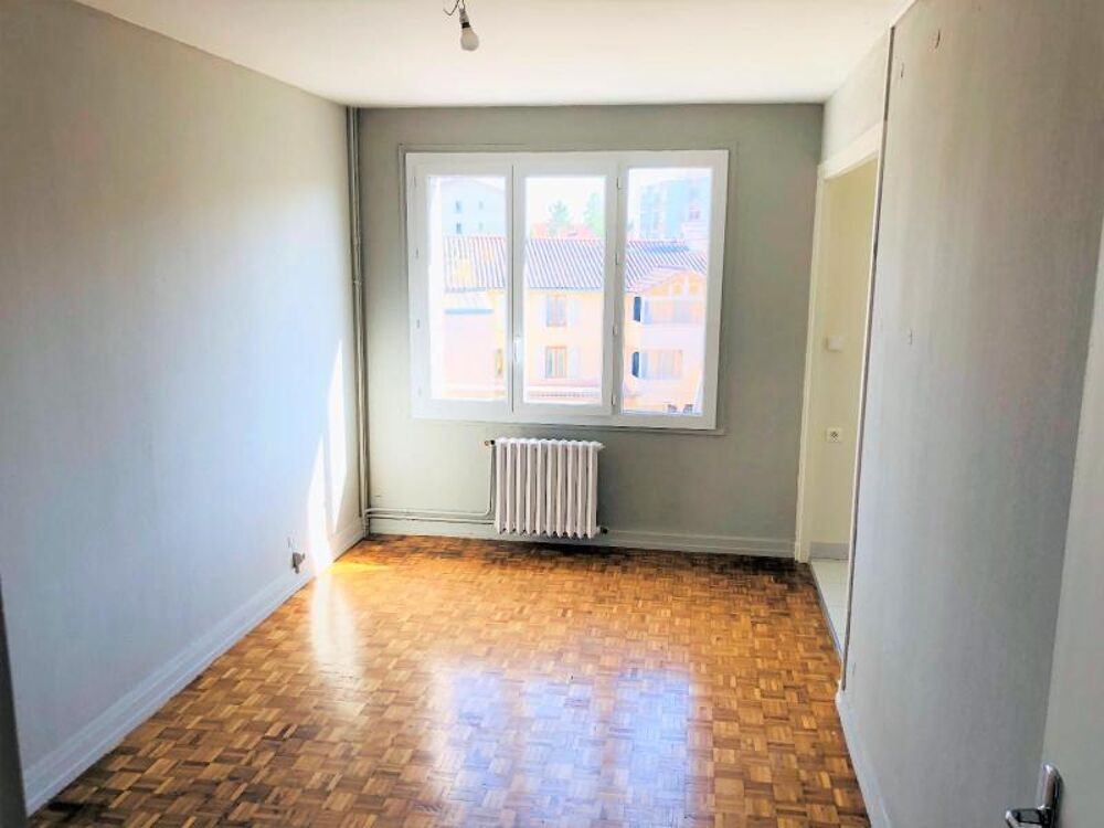 À louer - Appartement T3 - 99 Rue des Neuf Clés - Situé ....