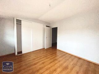  Appartement à louer 3 pièces 85 m²