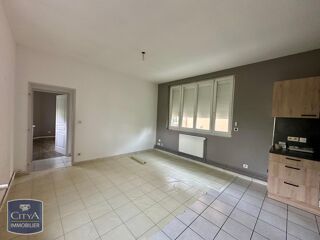  Appartement à louer 4 pièces 65 m²