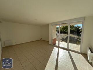  Appartement à louer 3 pièces 65 m²