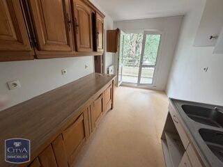  Appartement à louer 3 pièces 82 m²