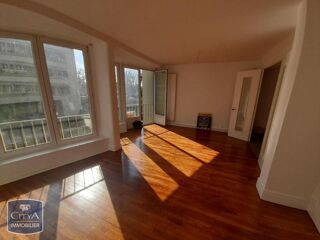  Appartement à louer 4 pièces 104 m²