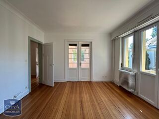  Appartement à louer 3 pièces 80 m²