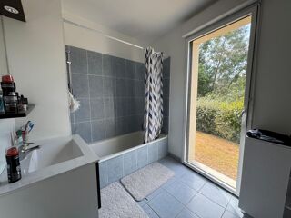  Appartement à louer 3 pièces 64 m²