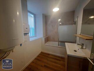  Appartement à louer 4 pièces 91 m²