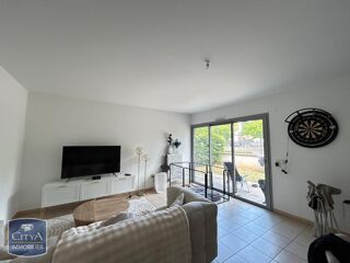  Appartement à louer 4 pièces 102 m²