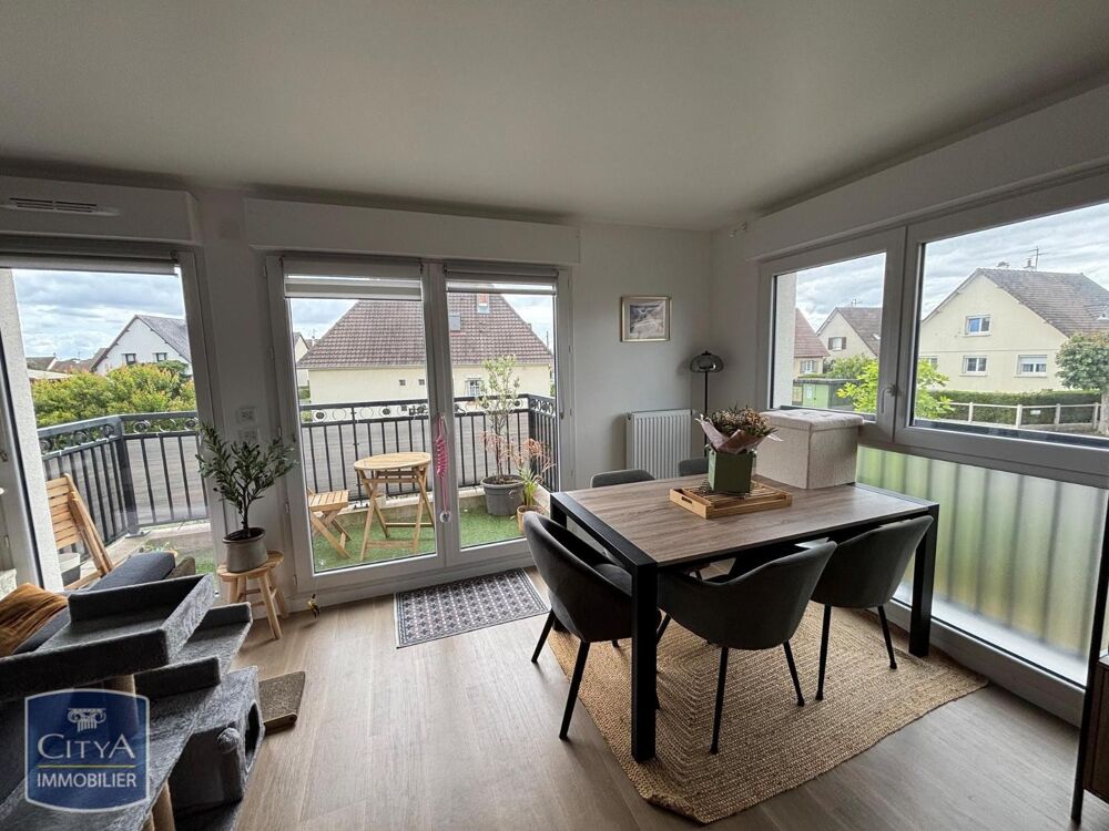 APPARTEMENT 3 PIÈCES AVEC BALCON À louer : venez découvr....