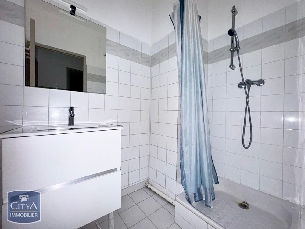 location Appartement - 2 pièce(s) - 52 m² Nîmes (30000)
