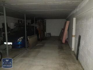  Parking / Garage � louer 