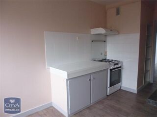  Appartement à louer 4 pièces 82 m²
