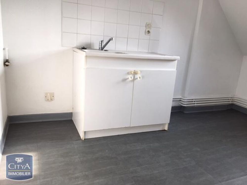 En location : au centre ville de CHATEAU-THIERRY (02400)....