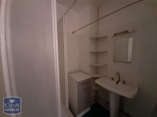  Appartement à louer 2 pièces 35 m²
