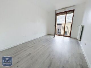  Appartement à louer 4 pièces 73 m²