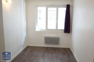  Appartement à louer 4 pièces 70 m²