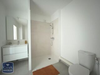  Appartement à louer 1 pièce 32 m²