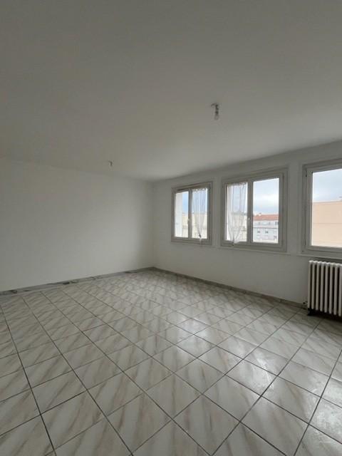  Appartement � louer 2 pi�ces 55 m�