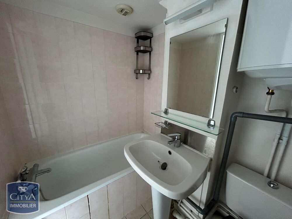 À LOUER : Appartement T1 situé à proximité des facultés.....