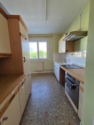  Appartement à louer 4 pièces 86 m²